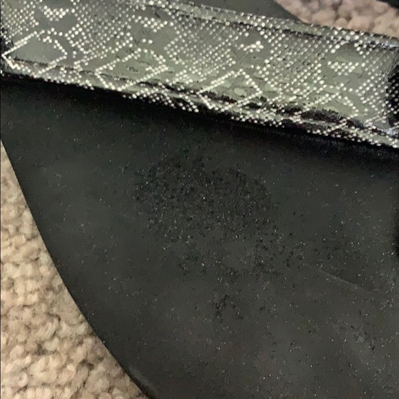 Lindsay Phillips Flip Flops Size 6 - Picture 4 of 4